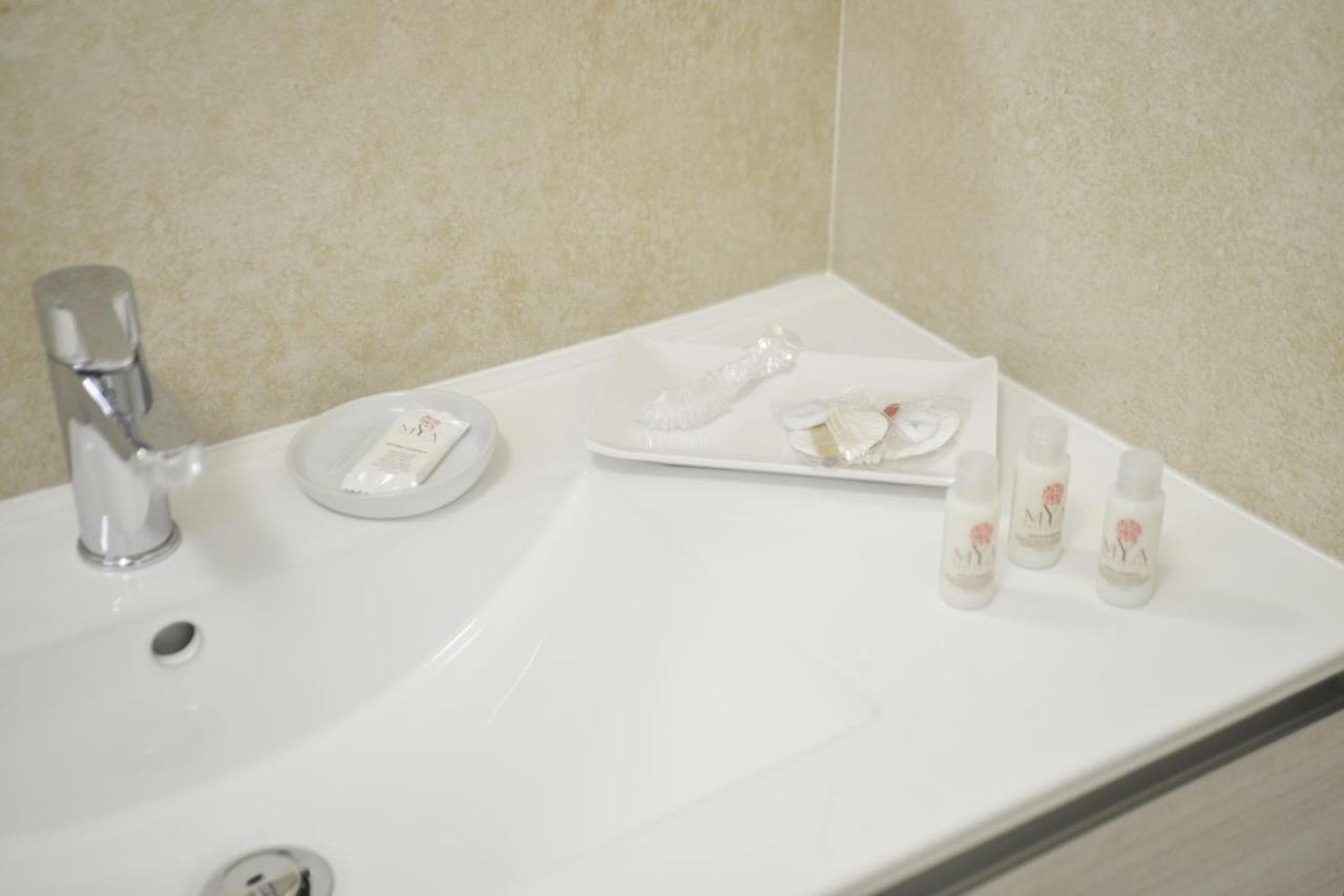 La Casa Di Eva Bed & Breakfast Бриндизи Екстериор снимка